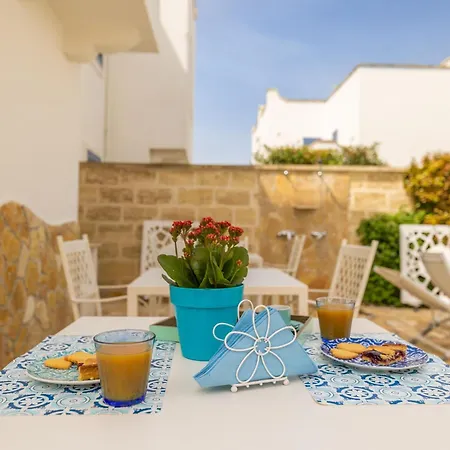 Playa Iside Torre Lapillo