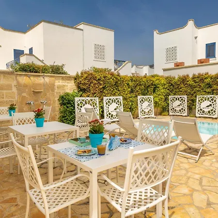 Playa Iside Villa Torre Lapillo